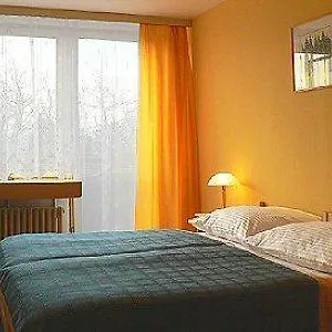 Dum Otel